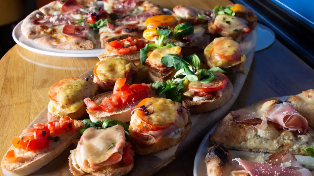 Vacsora az Ape Reginában Budapesten Korlátlan ételfogyasztással