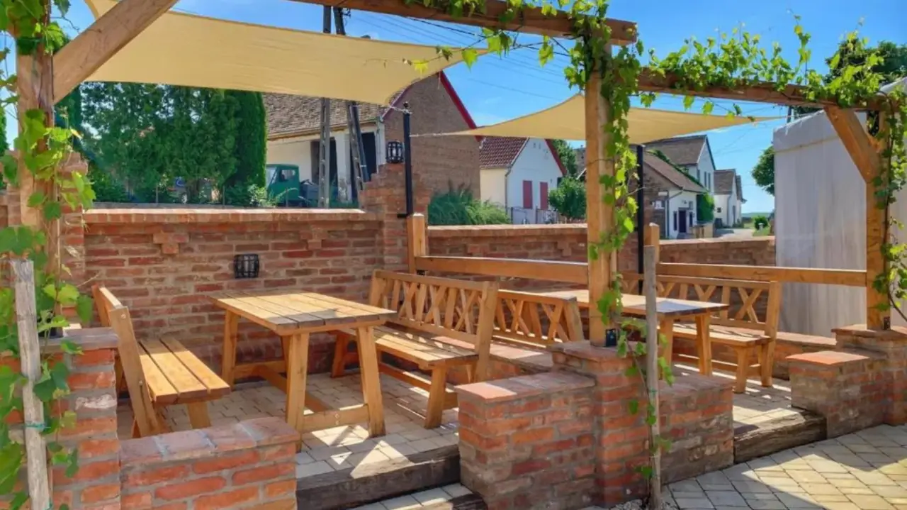 Pihenés és terepjárós kaland Palkonyán a Borverandában