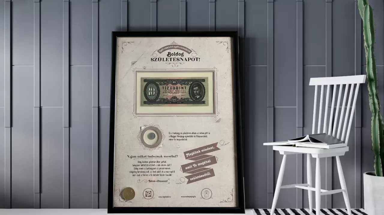 Bankjegy és pénzérme együtt keretben ajándékba, ami abban az évben született amikor az Ünnepelt!