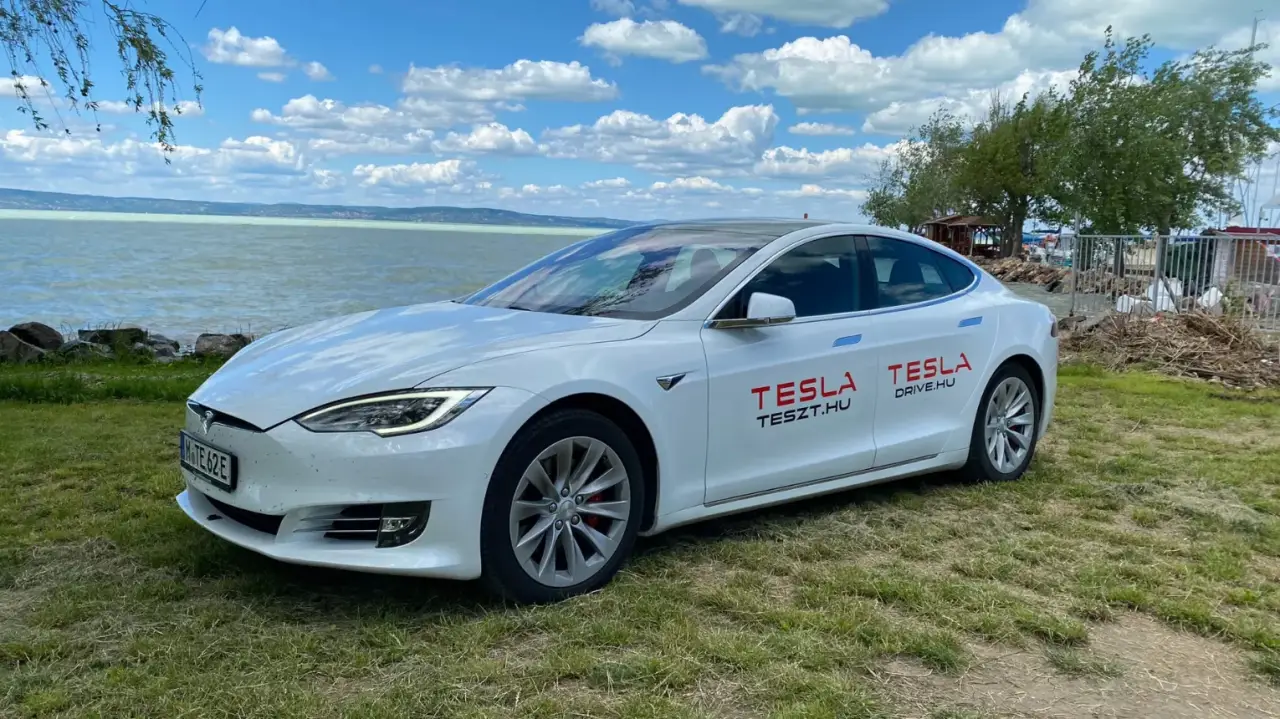 Tesla P100 Raven élményvezetés Maglódi indulással