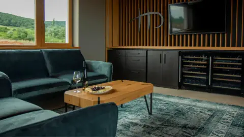 5 tételes borkóstoló sajttállal - Harsányi Pincészet 2