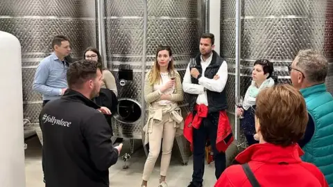 Birtokséta borkóstolóval – Kalandozás a tőkék között a Folly Arborétumban 4