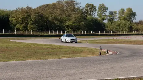 BMW M2 élményvezetés az M-Ringen – hétköznap/hétvégén 10