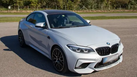 BMW M2 élményvezetés az M-Ringen – hétköznap/hétvégén 9