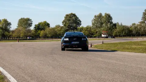 Mustang GT 2021 élményvezetés az M-Ringen – hétköznap/hétvégén 4