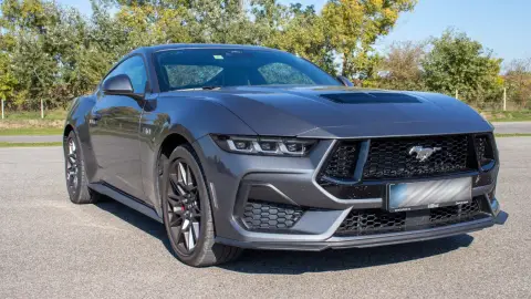 Mustang GT 2024 élményvezetés az M-Ringen – hétköznap/hétvégén 5