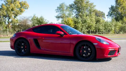 Porsche Cayman élményvezetés az M-Ringen – hétköznap/hétvégén 3