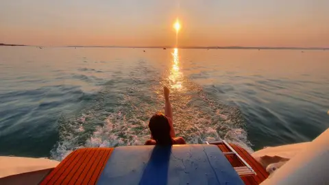 Portless Delux II Catamarán bérlés Balatonaligán 5