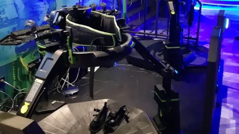 Szabadulós élmény Apával a Virtuális világban a VR Vidámparkban 2