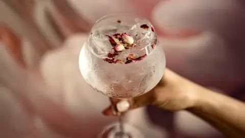 Ahol tényleg "egy tálból" esztek! - Romantikus fondü vacsora kettesben 5