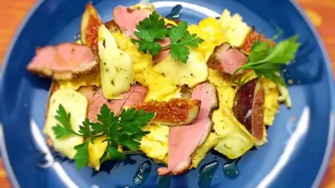 Ünnepi hangulat a KicsiZso-ban! – Bőséges reggeli 2 főre Budapesten 3