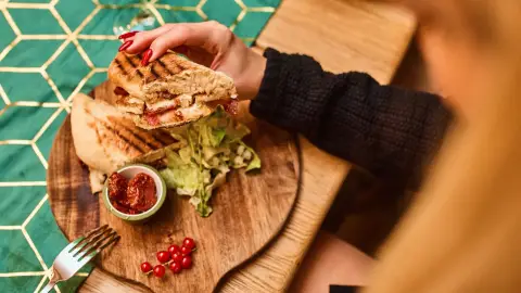 Eggscuse Me?! – Bottomless Brunch Budapest belvárosában 3