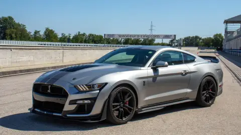 Izomautók Maxi élménycsomag a Kakucs Ringen 1