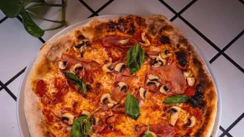 Ízélmény Tarantino stílusában! – Páros À la Carte ajánlat a Quentin's Burgerben 3