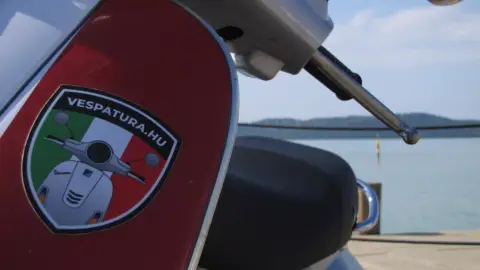 Egész napos Vespa túra a Balaton körül haladóknak