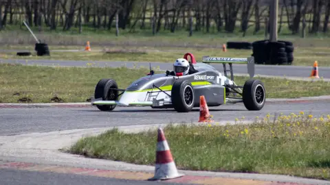 Formula Renault 1.6-os versenyautó vezetés a Kakucs Ringen 2
