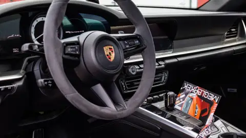 Porsche 911 élményvezetés az M-Ringen – hétköznap/hétvégén 13