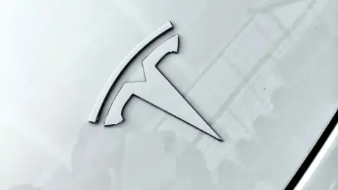 Tesla Model X utcai vezetése Fótról v. Törökbálintról indulva 4