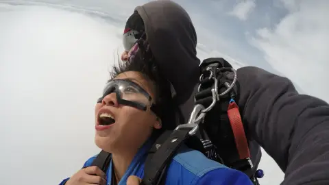 Emelkedj a felhők fölé! – Tandemugrás 3000 méterről Hajdúszoboszlón 3