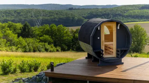 2 éjszaka a jakuzzis Othello Apartmanban Nagyradán 11