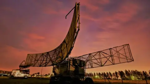 Katonai Élmény Apával: Látogatás egy Harcászati Bázison 7