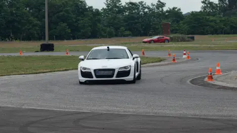 Audi R8 élményvezetés az Euroringen 5