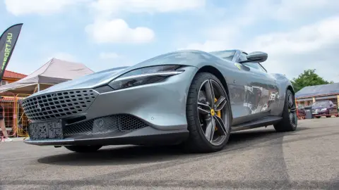 Vezess Ferrari Roma szuperautót a Kakucs Ringen 7