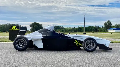 Formula BMW versenyautó vezetés a Kakucs Ringen 3