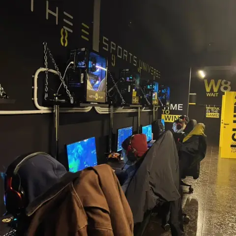 Csoportos LAN élmény a Delta 1 Esports Caféban Budapesten 3