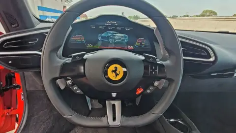 30 perces Ferrari 296 GTB élményvezetés Budapesten 3