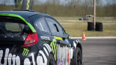 Ford Fiesta Rally vezetés a Kakucs Ringen 2