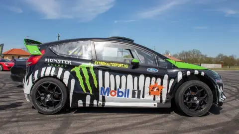 Ford Fiesta Rally vezetés a Kakucs Ringen 4