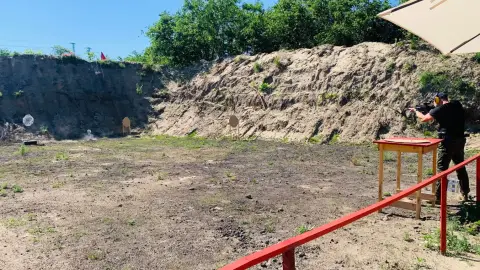 Glock élménylövészeti lövészeti csomag a BTK Shooting Arena lőtéren 5