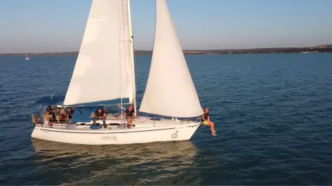 Élményvitorlázás Balatonfűzfőről, kapitánnyal