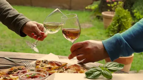 3 fogásos étkezés a Bistro17-ben 2 fő részére 9