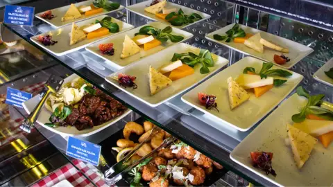 Korlátlan ételfogyasztás a Családdal az Ape Regina étteremben Budapesten 5