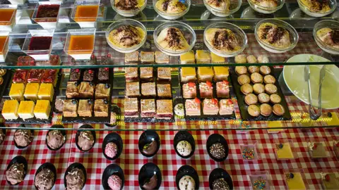 Korlátlan ételfogyasztás a Családdal az Ape Regina étteremben Budapesten 6