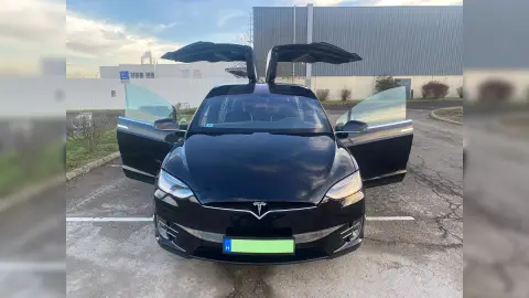 824 lóerős Tesla X vezetés / Ízelítő csomag 2