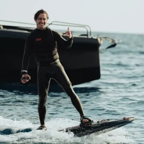 Fedezd fel a Balatont egy BRABUS AWAKE Jetboarddal 4