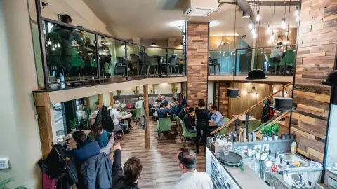 Monarchia borai Minikóstoló és késői ebéd, vacsora kettesben a Color Bárban 1