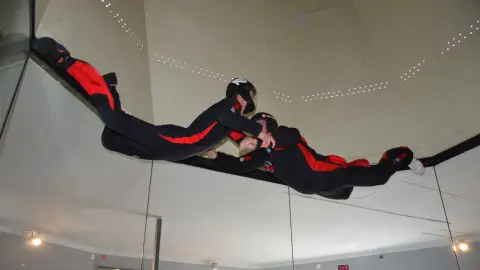 Szélcsatornás élmény taxiztatással 9 méteres magasságban* 10