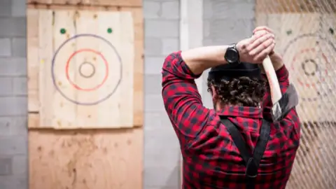 Baltadobálás vagányoknak ajándékba - Hétvégén 1