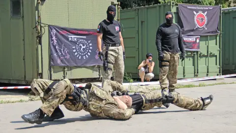 Speciális önvédelmi oktatás nőknek 1