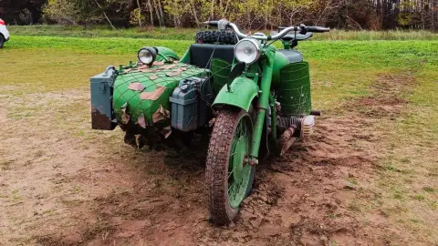 Eredeti Dnepr-K650 oldalkocsis harci motor vezetés Gyálon