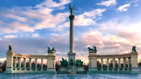 Te Budapested - 2 órás személyre szabott városjárás 1-10 fő részére 4