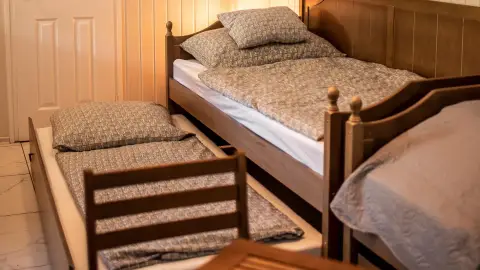 Erdőszéli kuckóban, tóparton kettesben Cserkeszőlőn 4