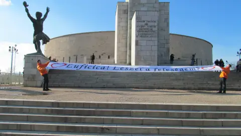 Helikopteres városnézés és lánykérés ponyvával 5