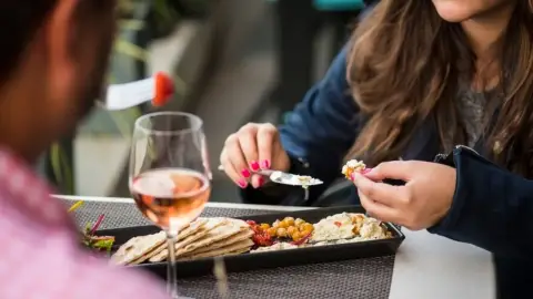 Romantikus vacsora kettesben gyönyörű panorámával a Rudas Bistróban 3