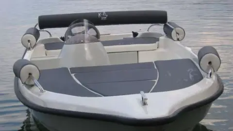 Engedély nélküli sportmotorcsónak bérlés és kalandozás a Tisza-tavon