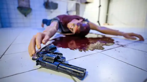 Rejtvényes lánykérés szabaduló szobában 2